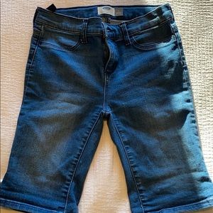 Old Navy medium wash shorts. size: 12 (kids)